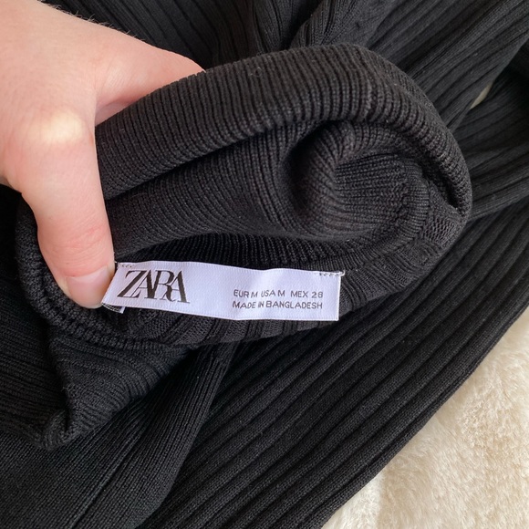 Zara Turtleneck Black - Picture 3 of 3